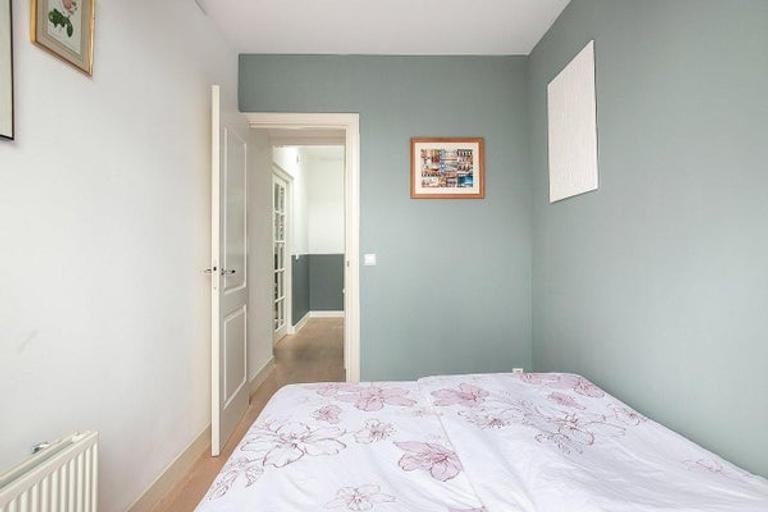4-room apartment with roof terrace in Zuid - Image 25