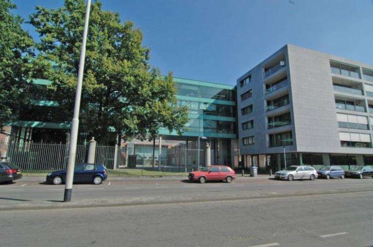 90 m2 apartment with balcony in Breda - Image 19