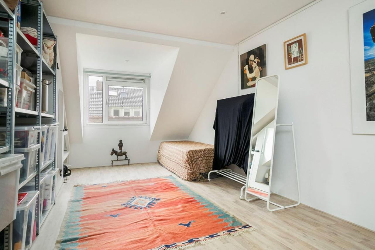 Bright 3-room apartment in Blijdorp - Image 16