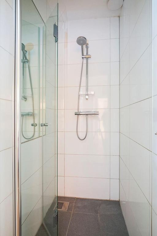 Bright 3-room apartment in Blijdorp - Image 11