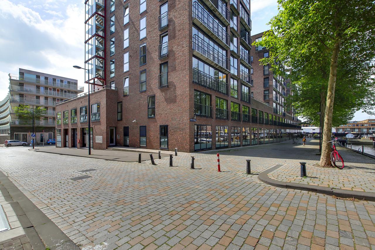 Bright 3-room apartment with balcony in IJburg - Image 2