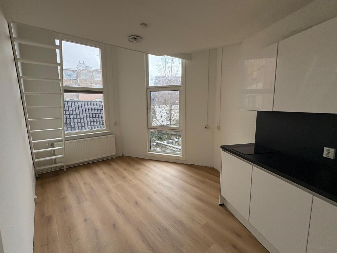 Studentenkamer met eigen keuken bij UMCG - Afbeelding 6