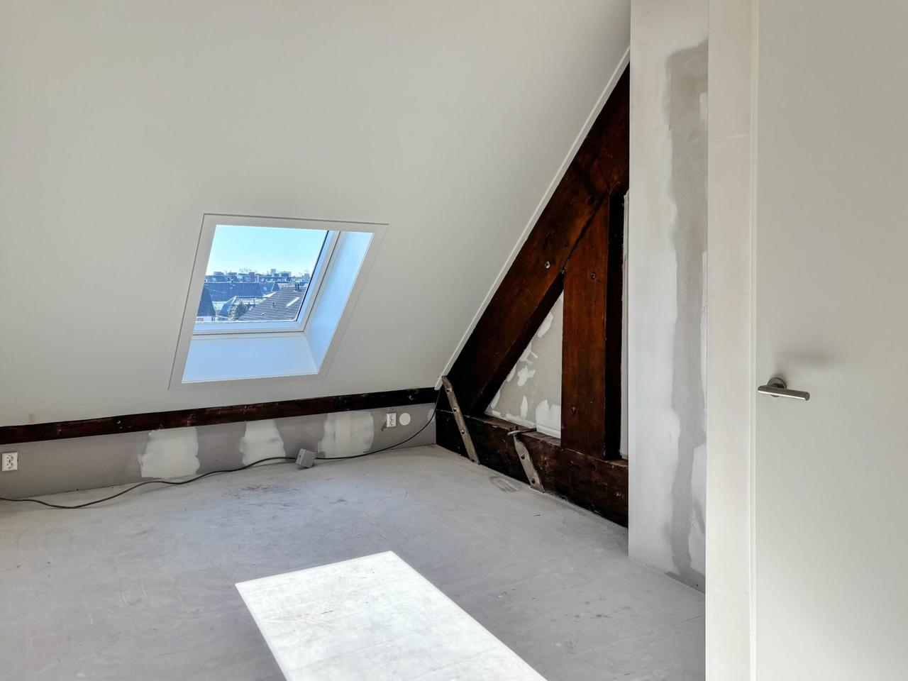 2-bedroom Church Loft, Beverwijk - Image 8