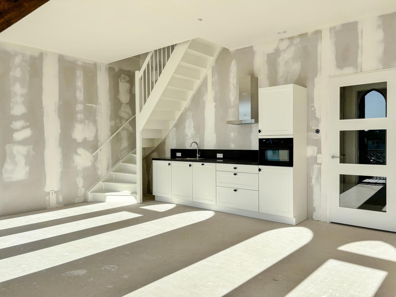 2-bedroom Church Loft, Beverwijk - Image 3