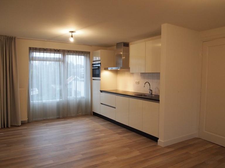 3-room apartment with roof terrace in Alkmaar - Image 4