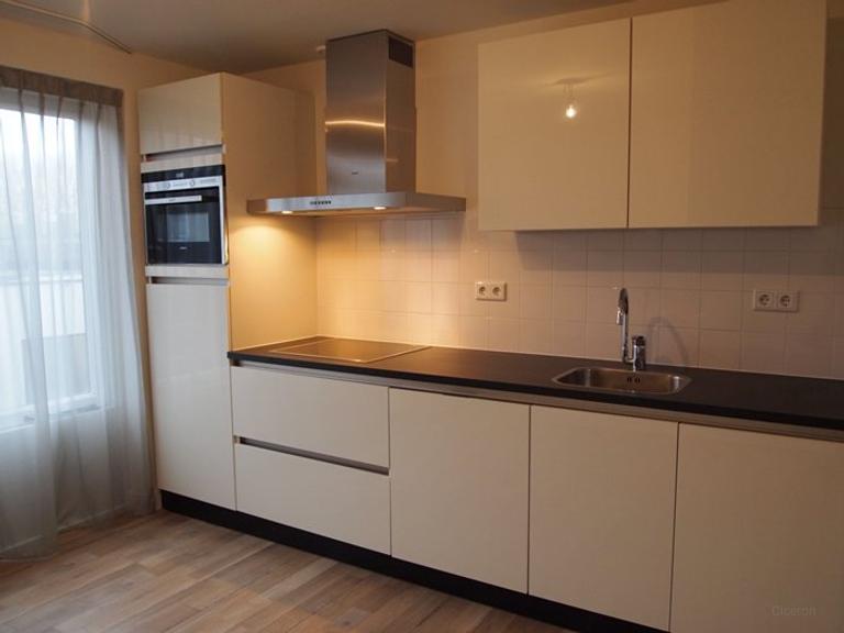 3-room apartment with roof terrace in Alkmaar - Image 5