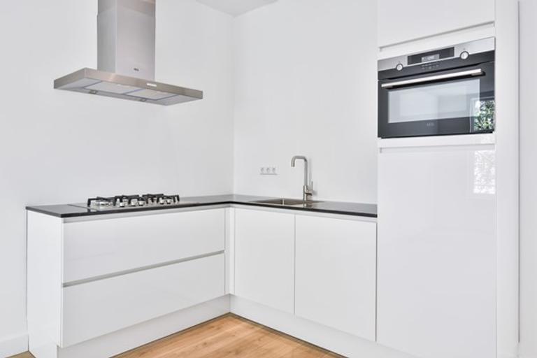 69 m² with 3 bedrooms on Da Costakade - Image 6