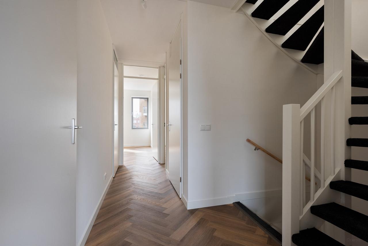 182 m² gezinswoning met 5 slaapkamers - Afbeelding 9