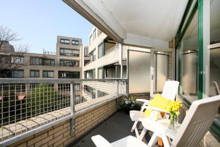 Furnished 2-bedroom apartment with parking - Image 7