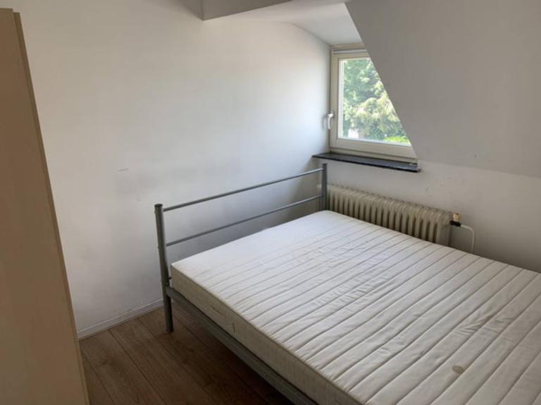 Furnished room of 14 m² in Scharn - Image 4