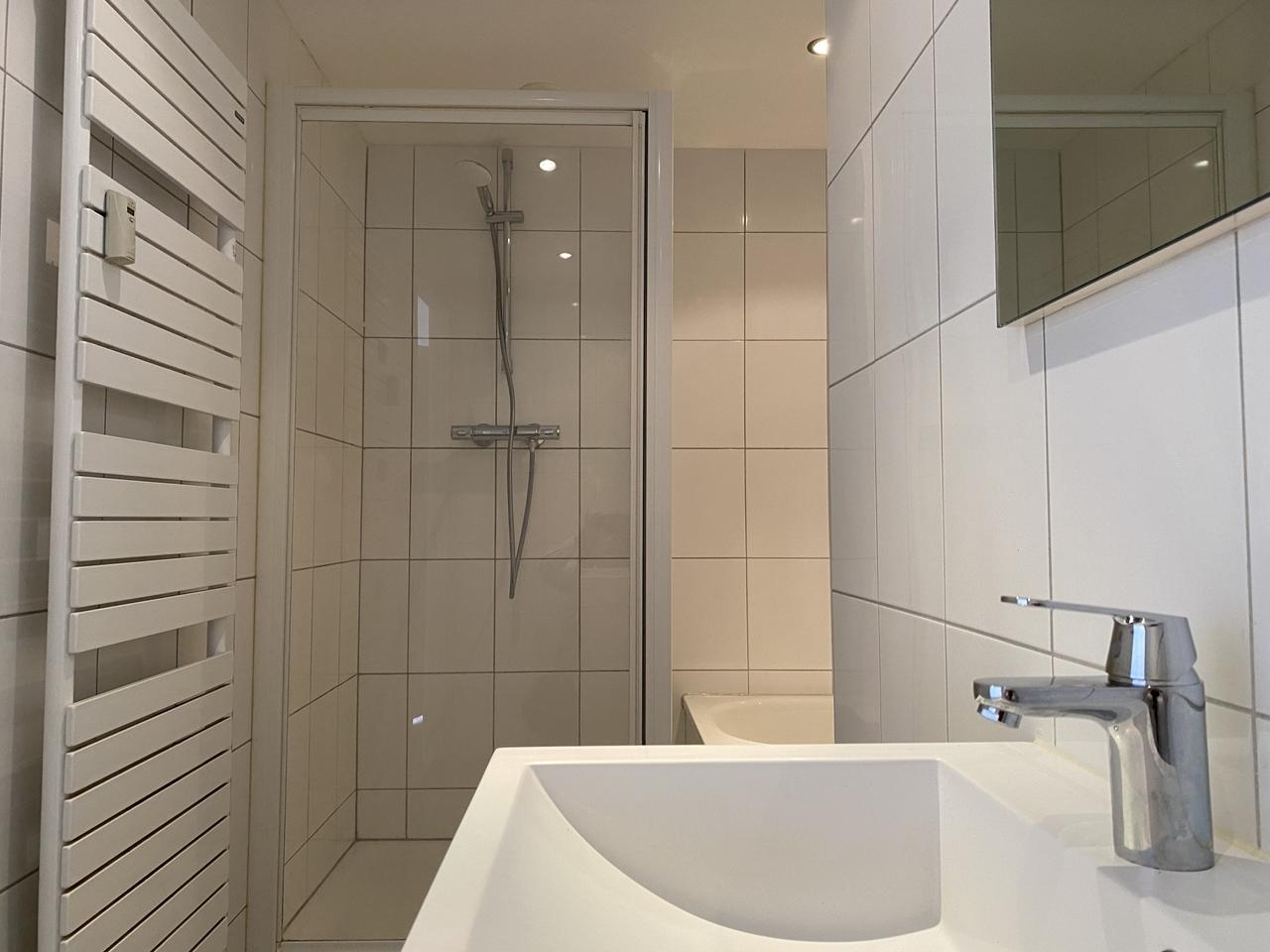 110m² apartment with roof terrace - Image 17
