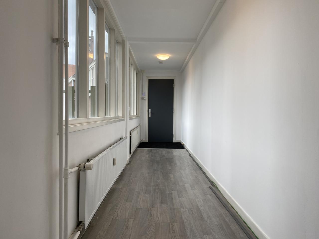 110m² apartment with roof terrace - Image 7