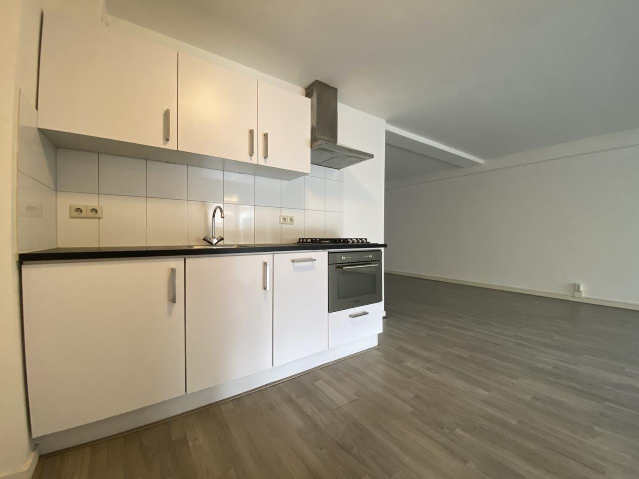 110m² apartment with roof terrace - Image 12