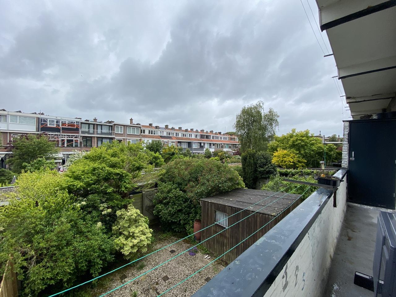 4-room apartment with balcony in Leyenburg - Image 20