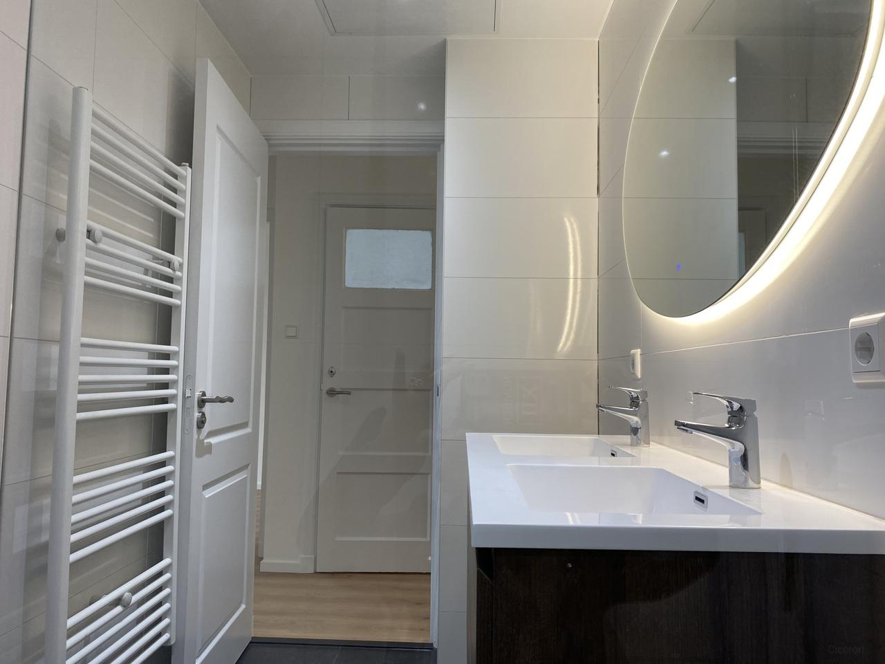 4-room apartment with balcony in Leyenburg - Image 10