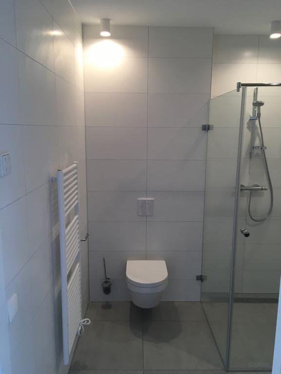 2-bedroom apartment with balcony - Image 11