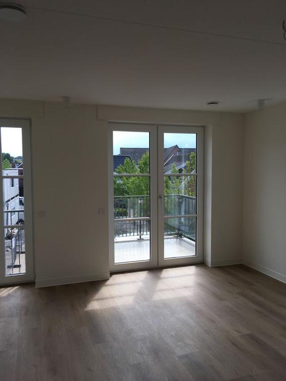 2-bedroom apartment with balcony - Image 8