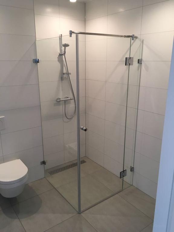 2-bedroom apartment with balcony - Image 12