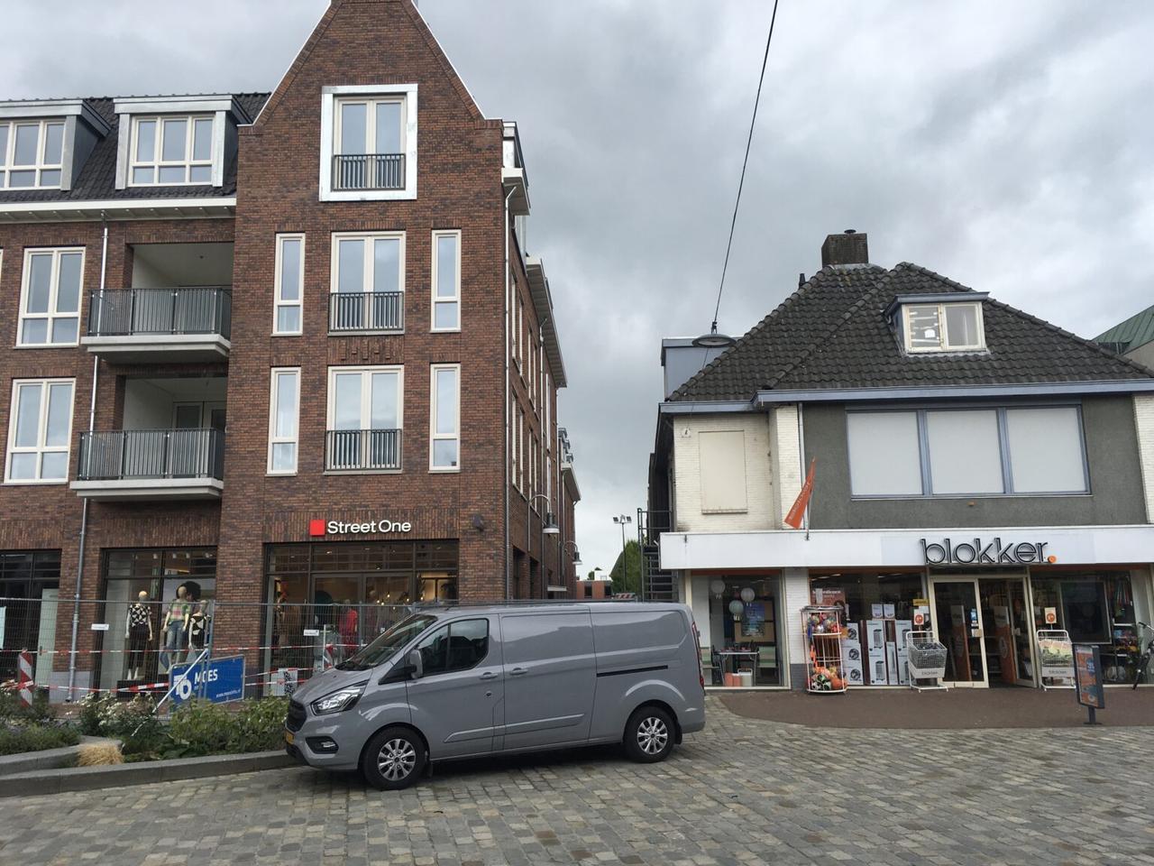 2-bedroom apartment with balcony - Image 14