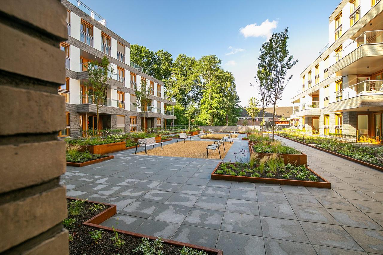 80m2 apartment with balcony in Zeist - Image 24