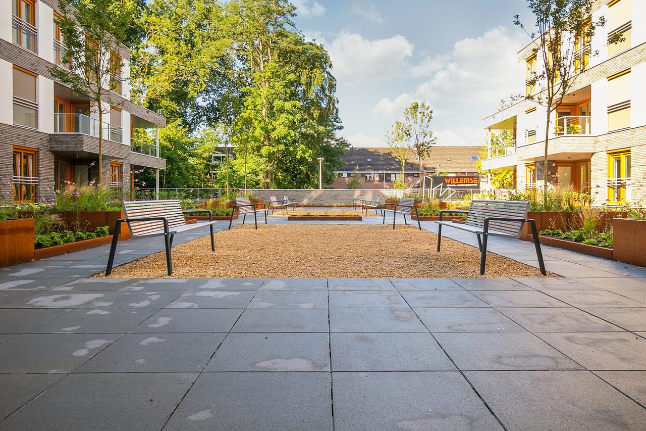 80m2 apartment with balcony in Zeist - Image 23