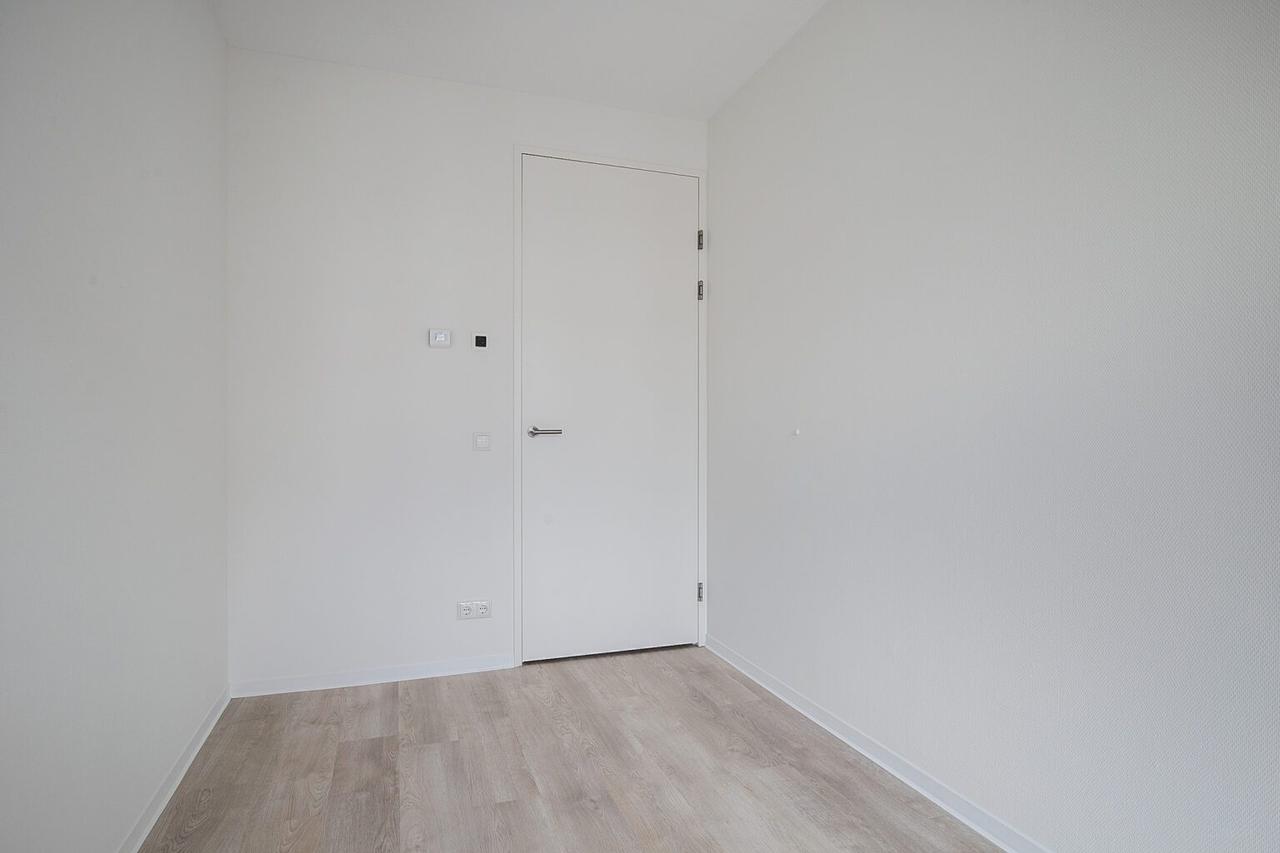 80m2 apartment with balcony in Zeist - Image 17