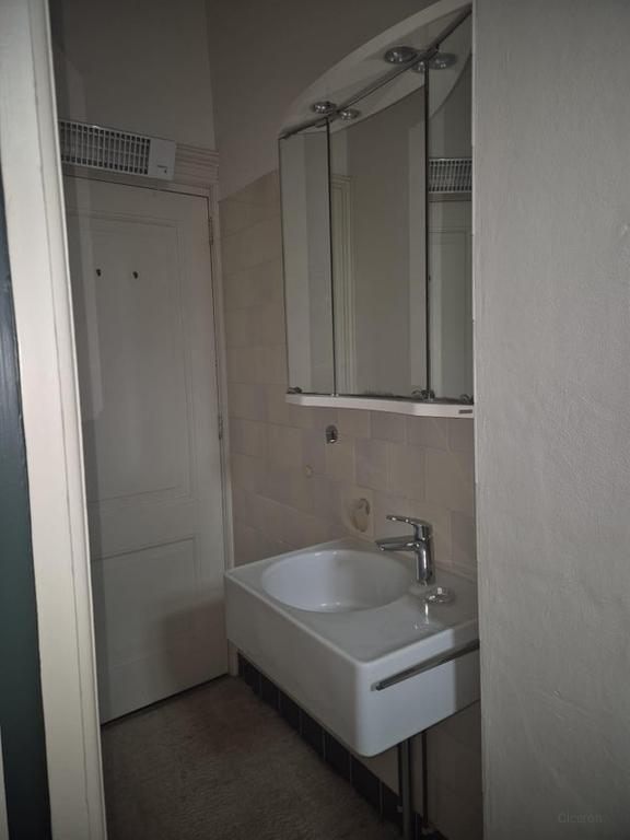 Furnished with large roof terrace in Zeist - Image 10