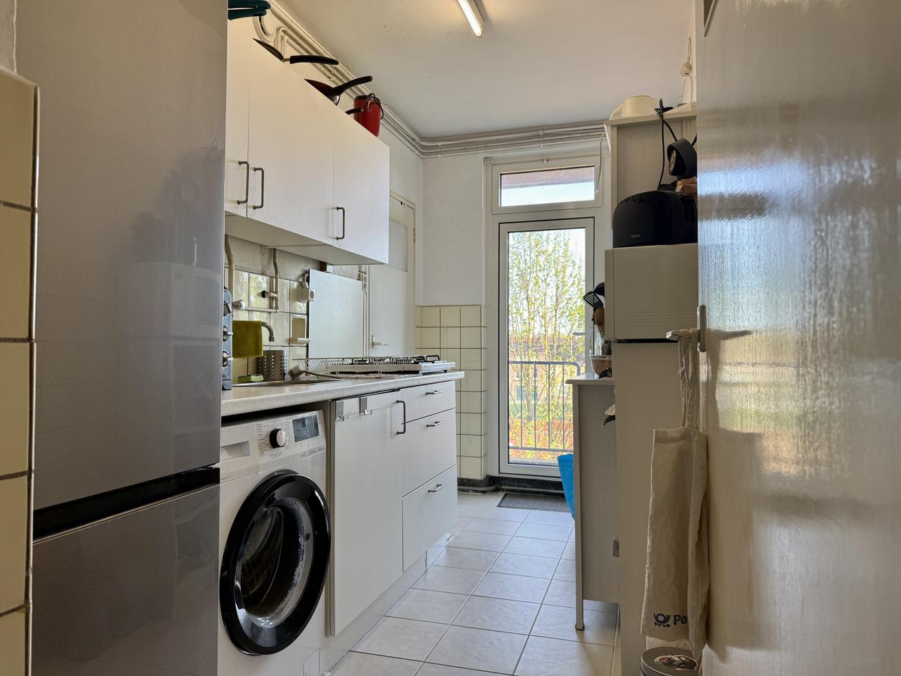 9 m² room with balcony in Scharn - Image 4