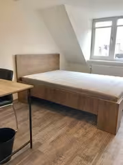 Gemeubileerde studentenkamer met terras