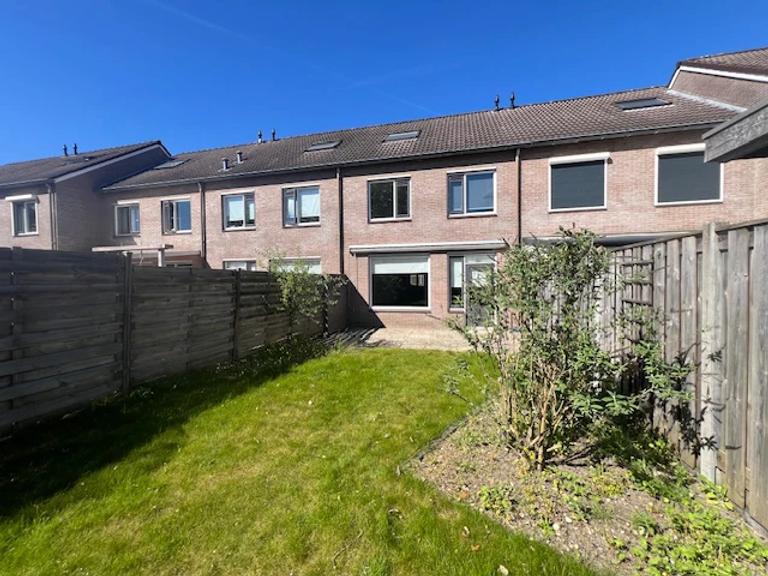 Terraced house of 105 m² with driveway and garden in Rijssen - Image 17