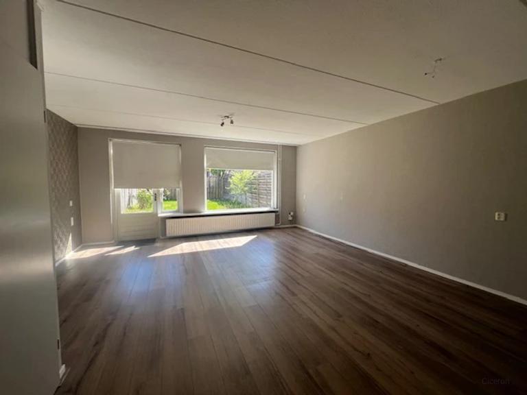 Terraced house of 105 m² with driveway and garden in Rijssen - Image 4