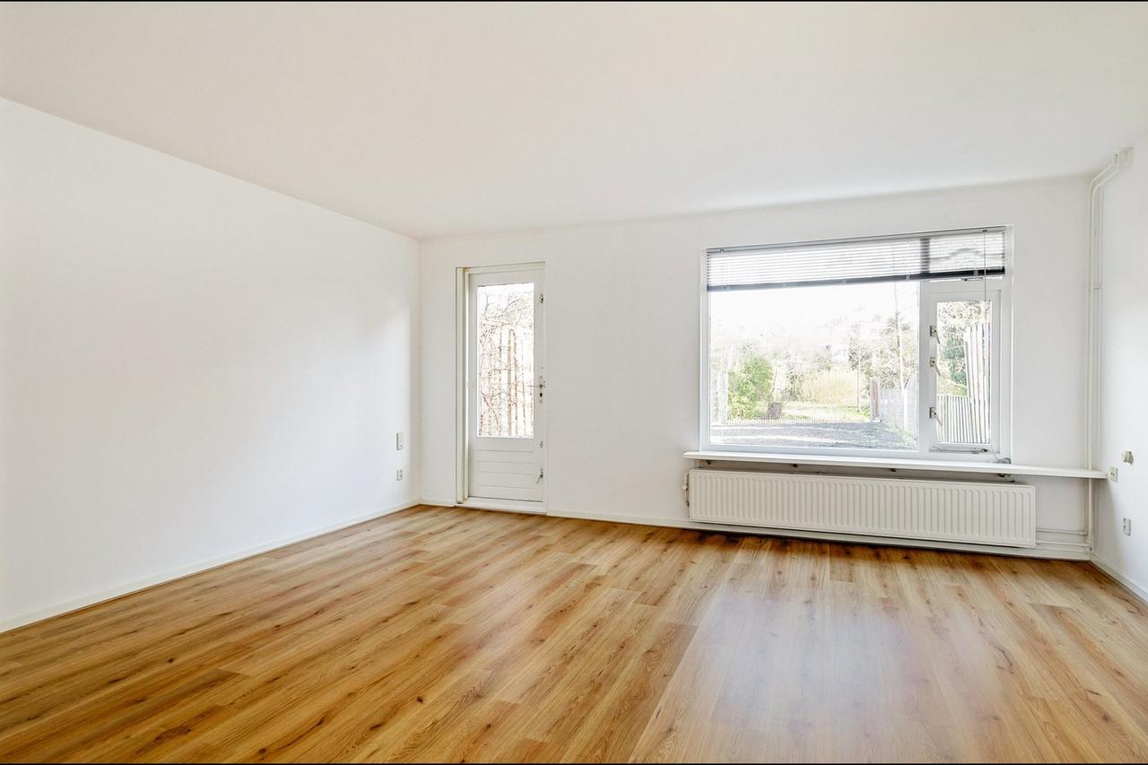 Eengezinswoning met tuin en parkeren - Afbeelding 6