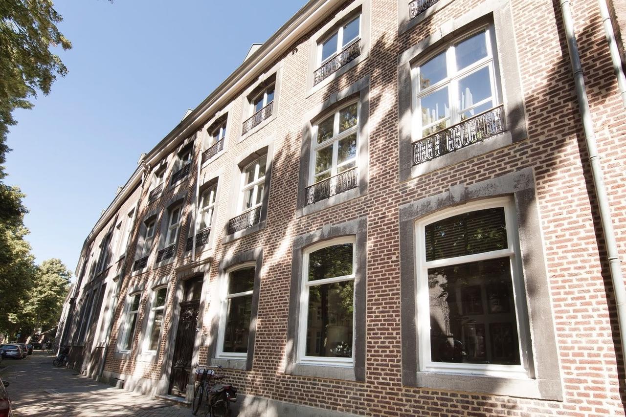 Furnished 2-bedroom apartment in Jekerkwartier - Image 1