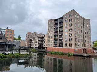 Appartement met parkeerplek in centrum