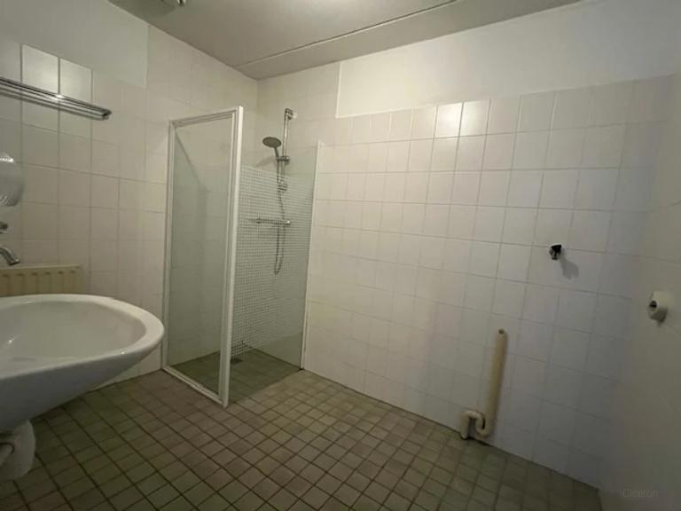 Appartement met parkeerplek in centrum - Afbeelding 9