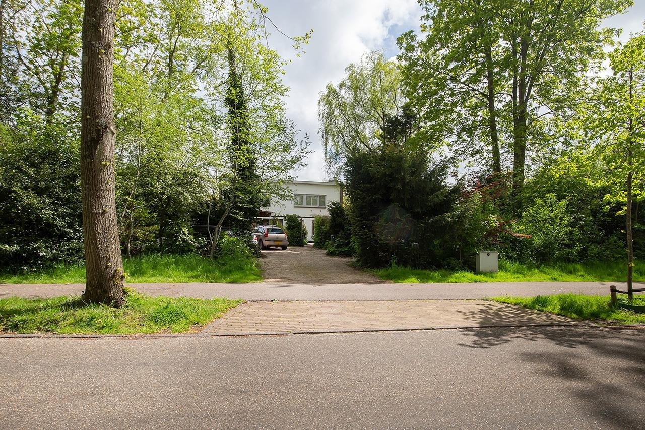 Furnished house with garden in Bergen - Image 2