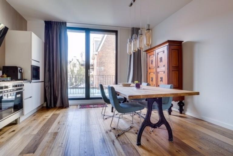 Furnished 2-bedroom apartment with terrace - Image 12