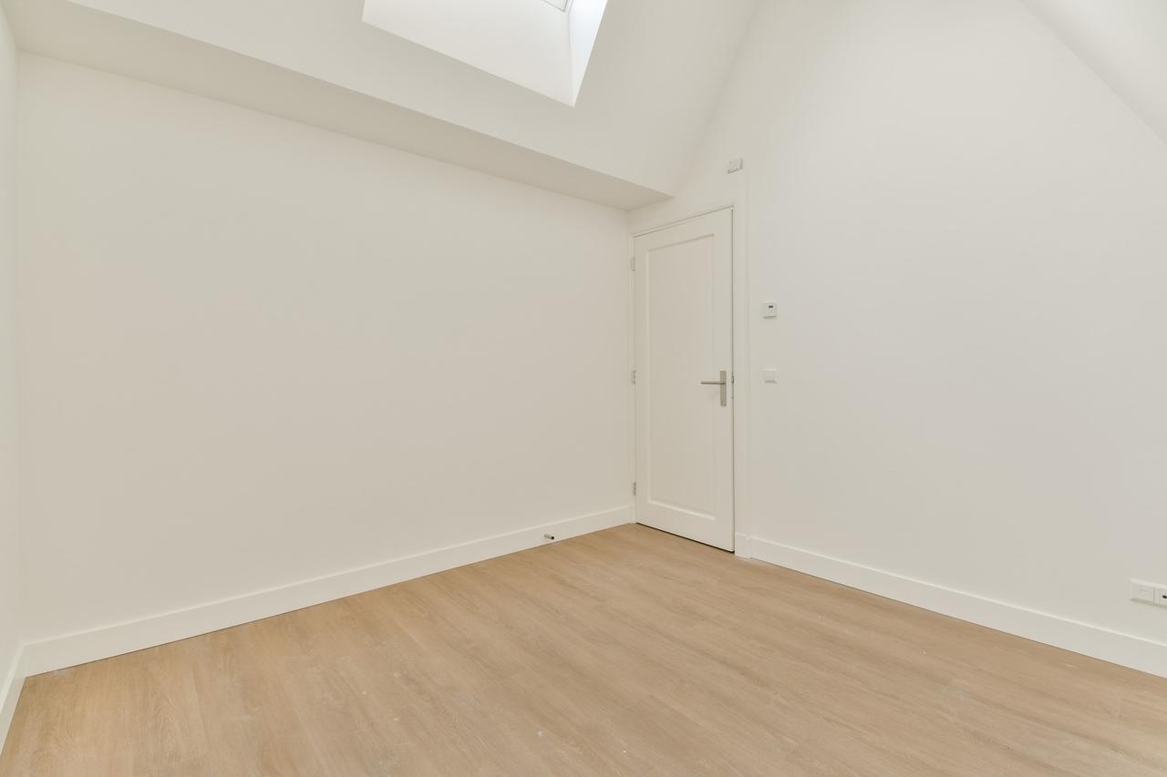 84 m² with balcony in the Scheldebuurt - Image 14