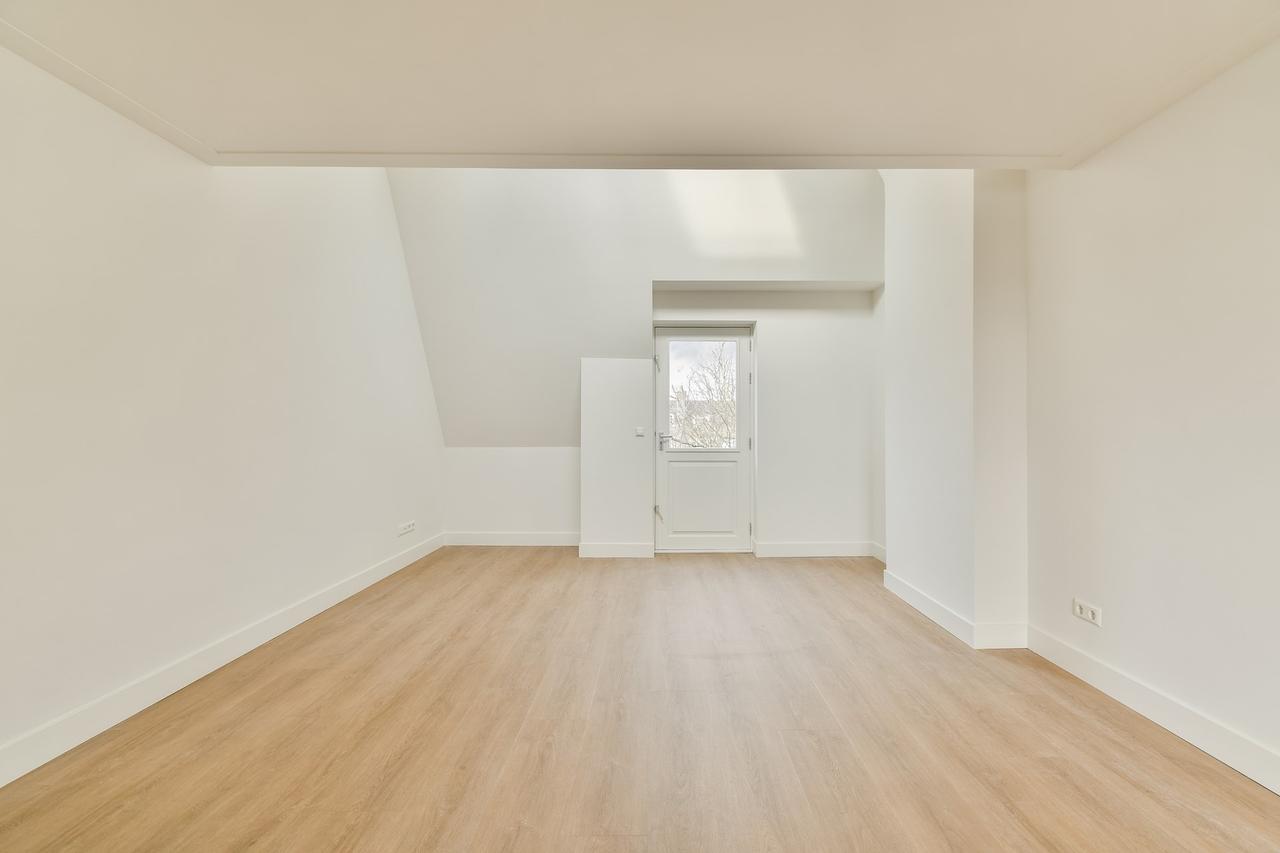 84 m² with balcony in the Scheldebuurt - Image 4