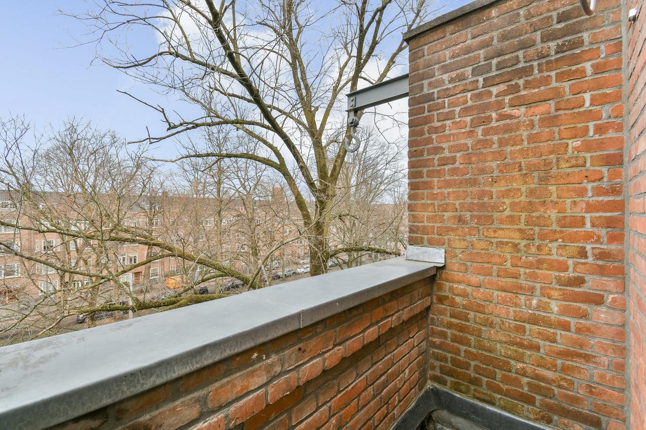 84 m² with balcony in the Scheldebuurt - Image 9