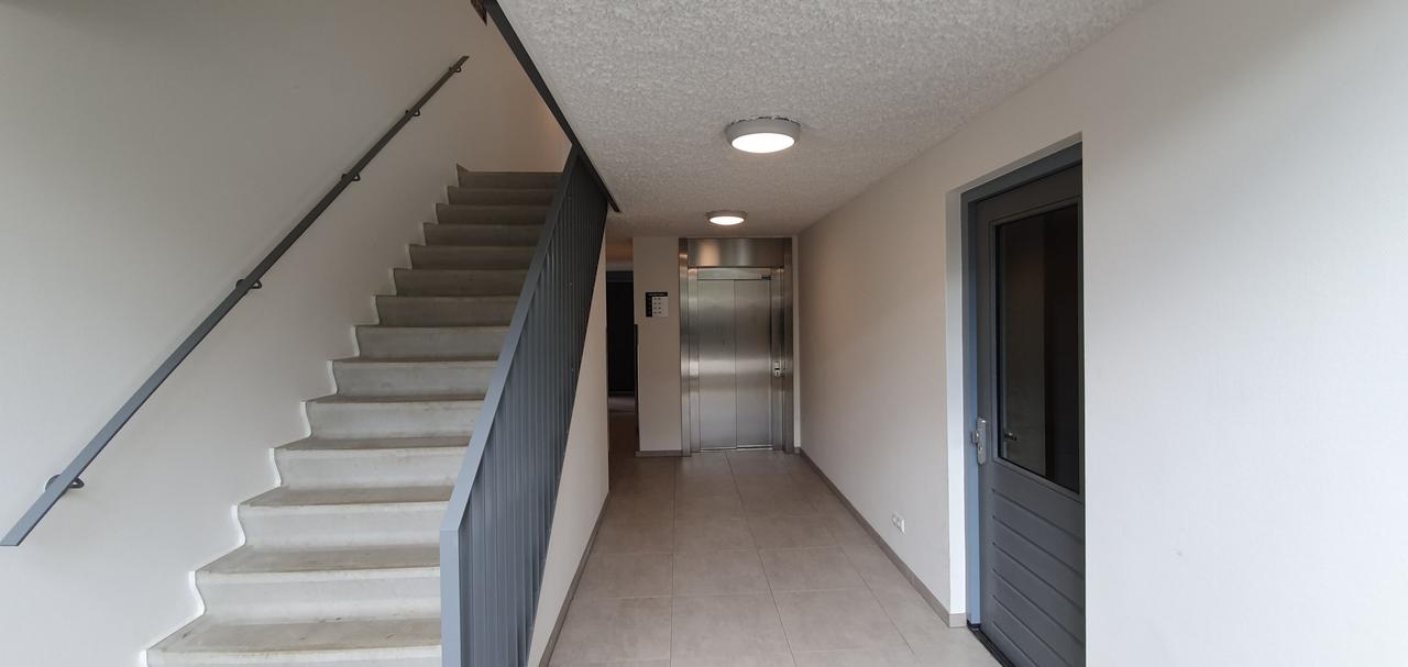 3-room apartment with balcony in Best - Image 2