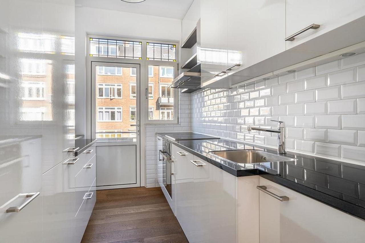 Bright double upper house on Statensingel - Image 3