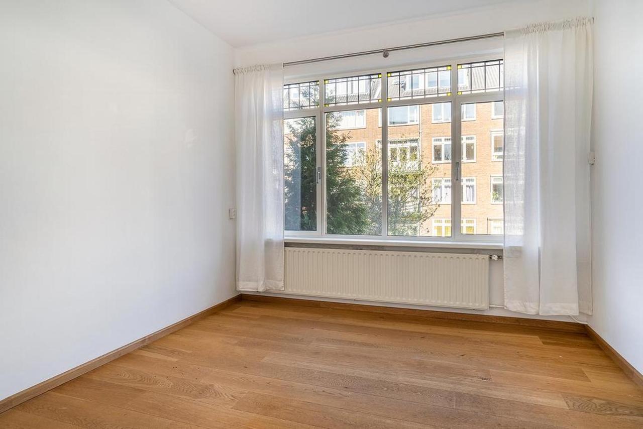 Bright double upper house on Statensingel - Image 24