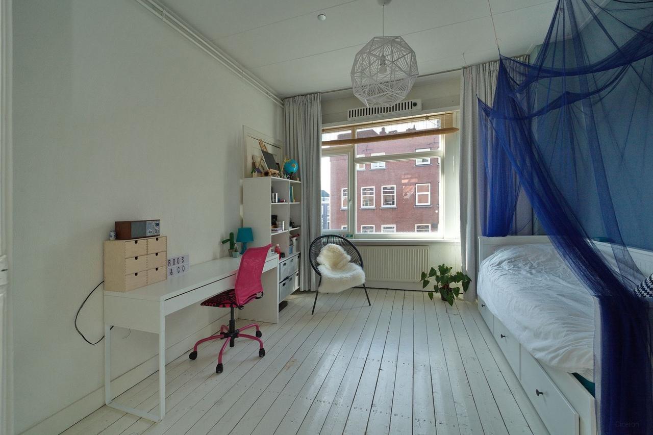 3-bedroom apartment with balcony - Image 21