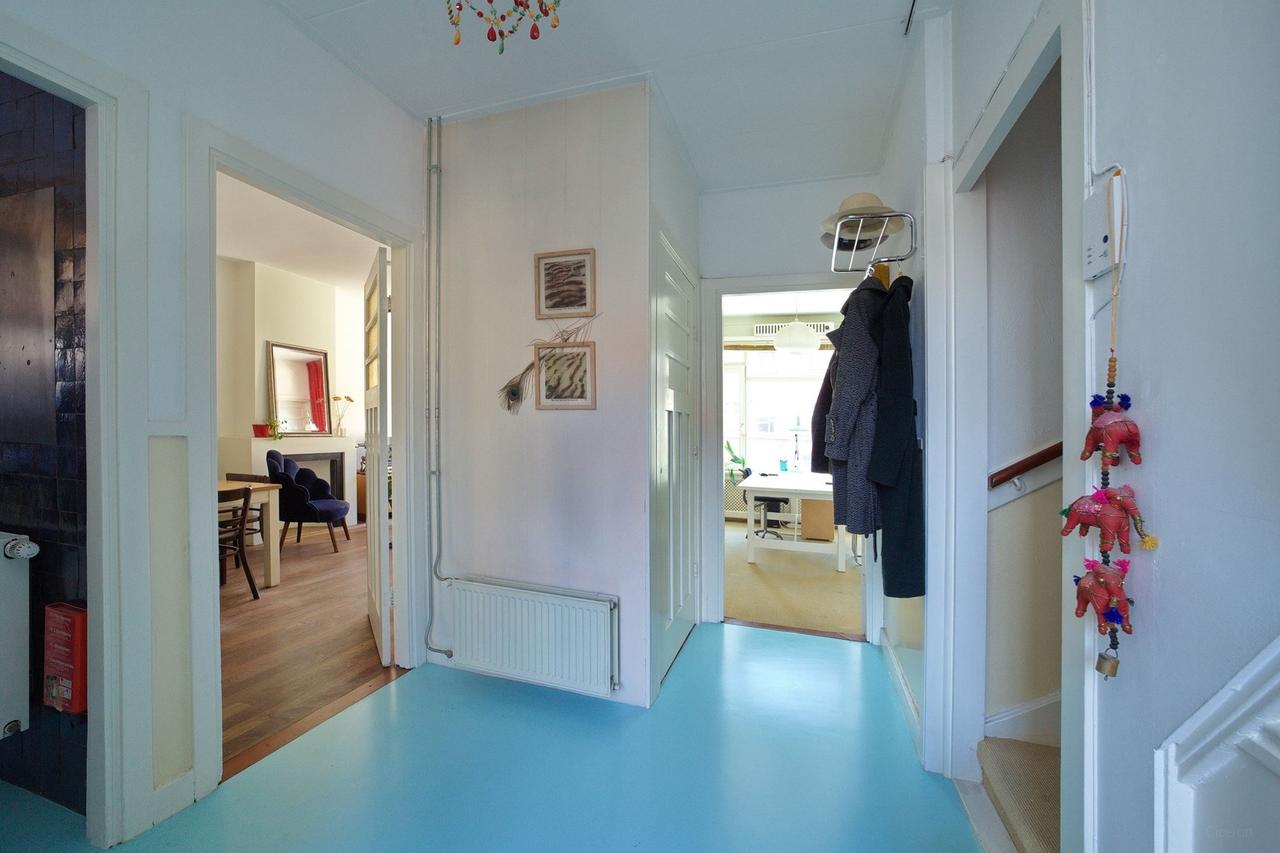 3-bedroom apartment with balcony - Image 6