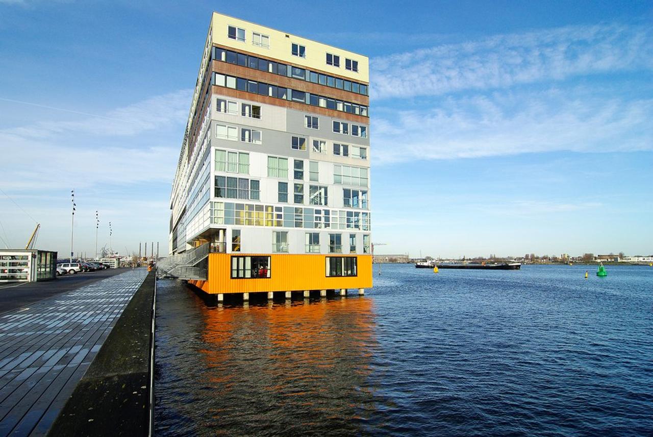 120 m² on the IJ with 2 bedrooms - Image 1