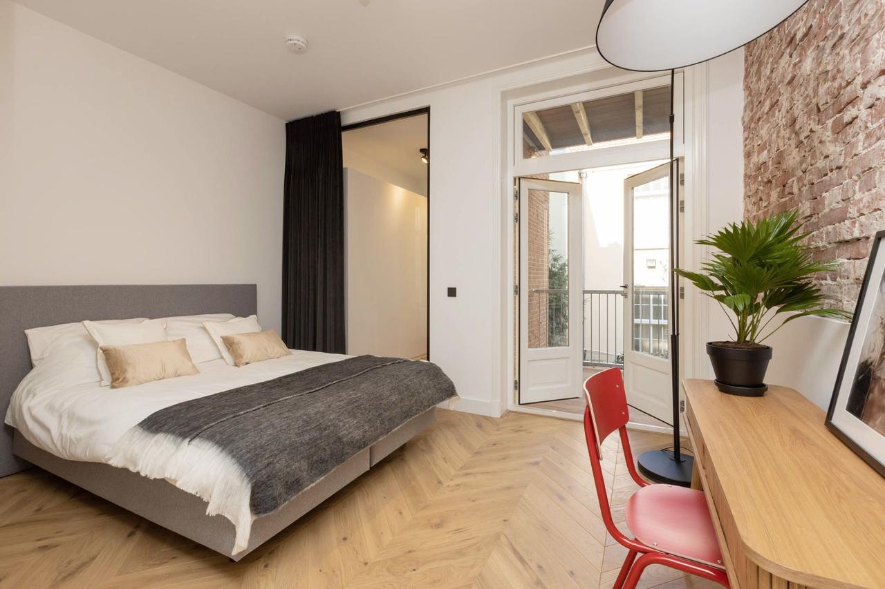 1-bedroom apartment on Nassaukade - Image 13