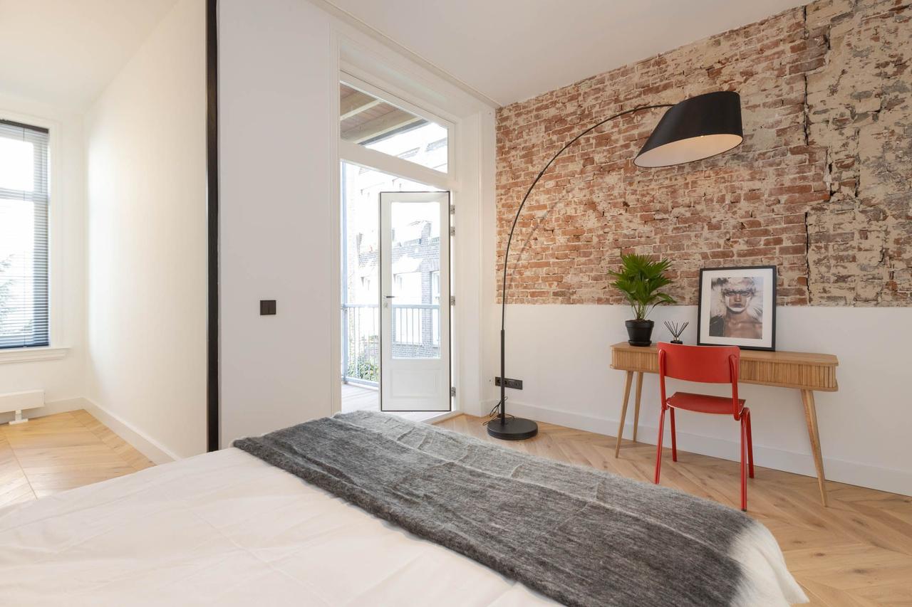 1-bedroom apartment on Nassaukade - Image 12