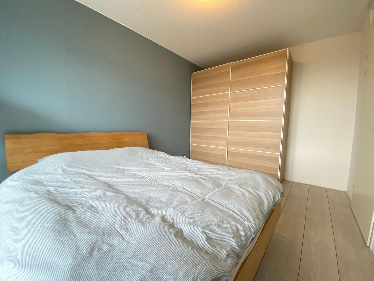 Furnished 2-room apartment with sunny balcony - Image 17