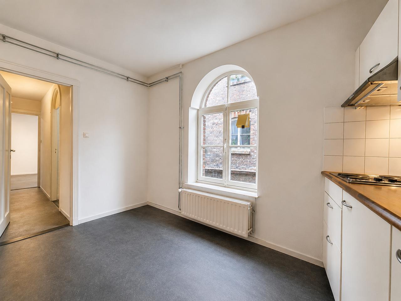 Living by the Jeker in Jekerkwartier - Image 4